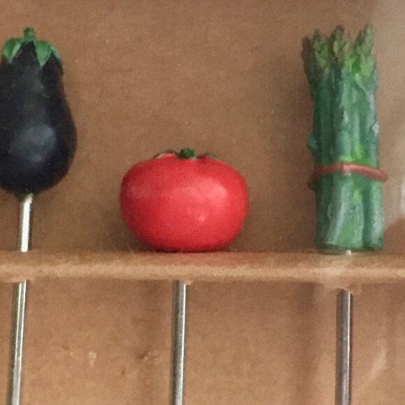 Crate and Barrel NEW Set Of 6 Vegetable Themed Cocktail Hors D'oeuvre Picks - Picture 5 of 12